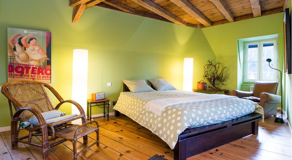 Les Petites Vosges Bed & Breakfast Bagneres-de-Bigorre Room photo