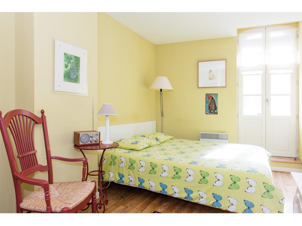 Les Petites Vosges Bed & Breakfast Bagneres-de-Bigorre Room photo